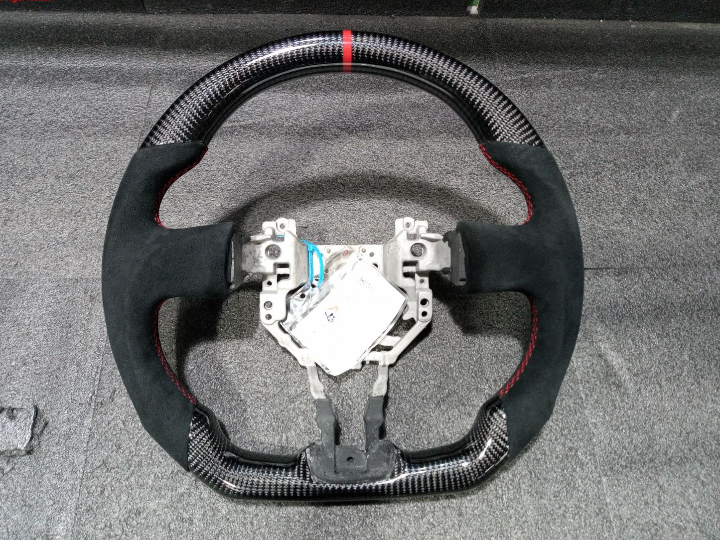 GreenFuchs | Carbon/Alcantara Lenkrad | GT86 & BRZ I
